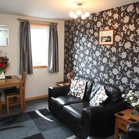 Castleyards Apartment 1 Керквол Екстериор снимка